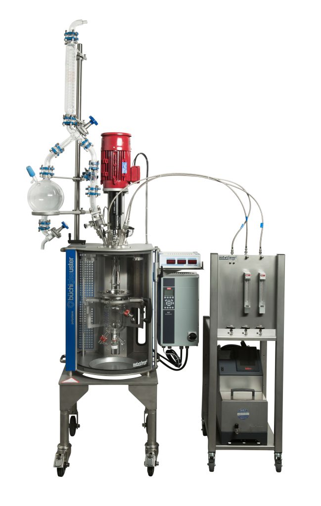 Polymerisation reactor with distillation set-up